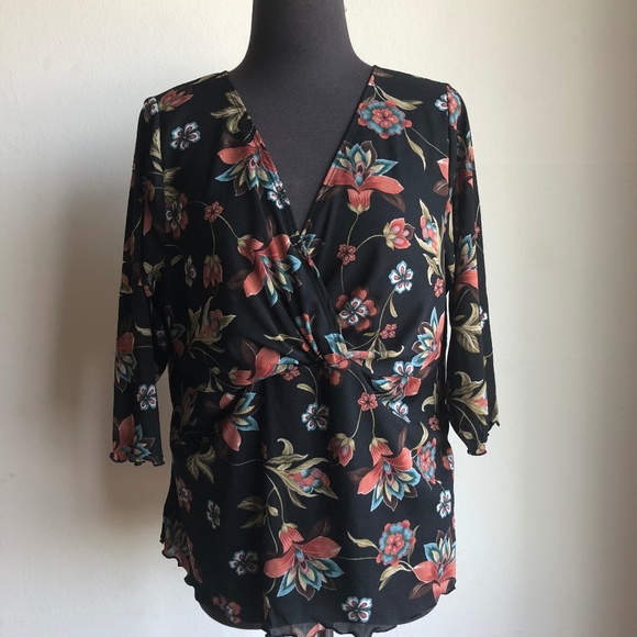 Eyeshadow Tops - Eyeshadow sz 2X floral print ¾ sleeve blouse